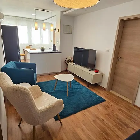 Apartament Destiny *
