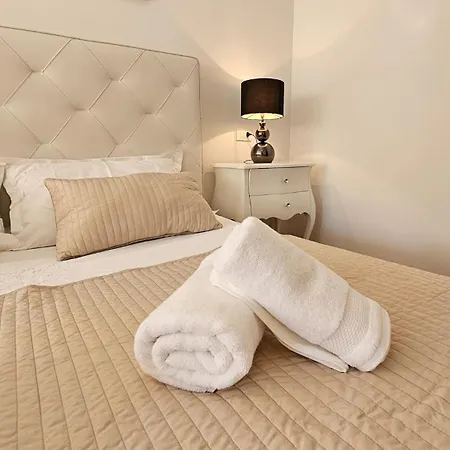 Apartament Destiny Split